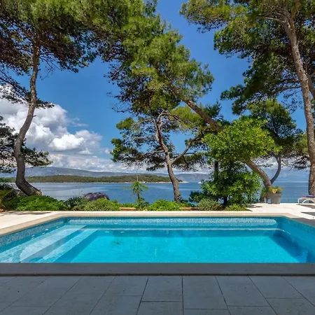 Ana Hvar Villa *