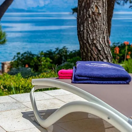 Ana Hvar Villa