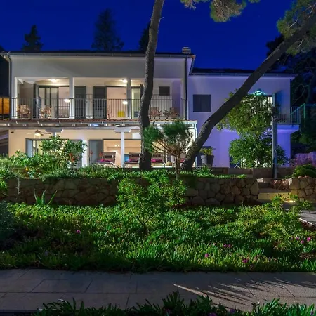 Ana Hvar Villa